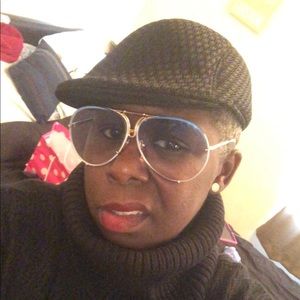 Meet your Posher, Tanya